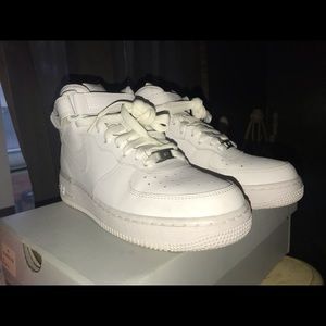 Air Force mids 6.5y